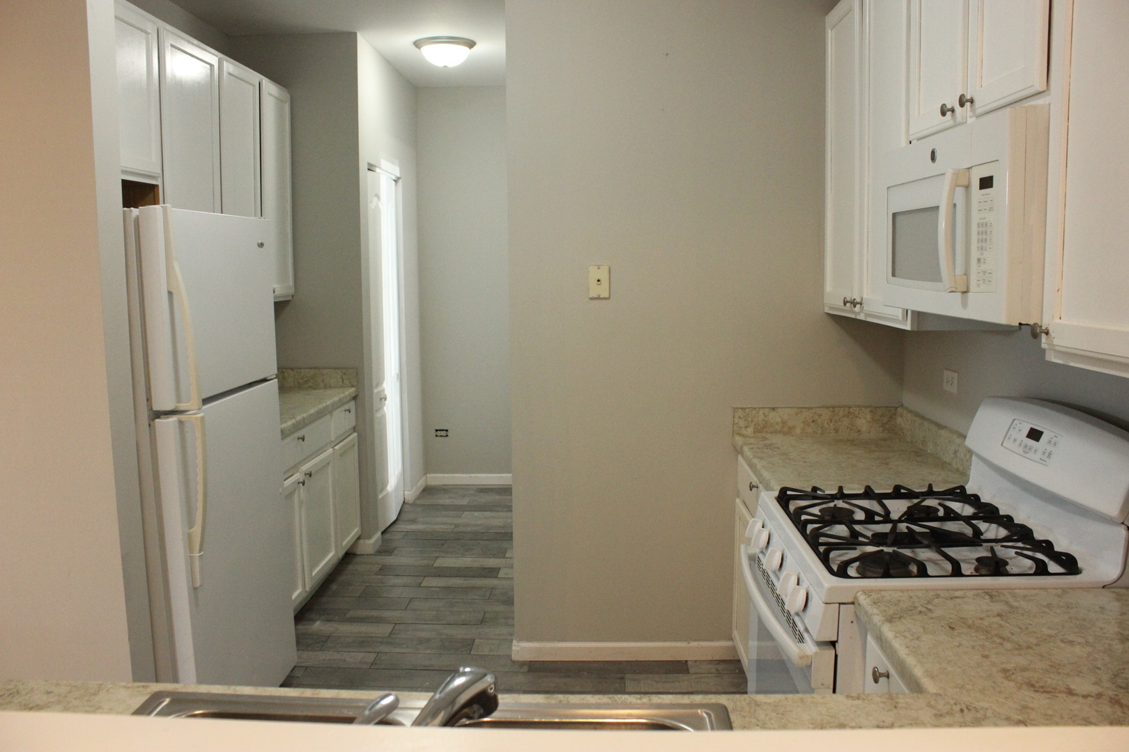 3103 Falling Waters Lane 3103