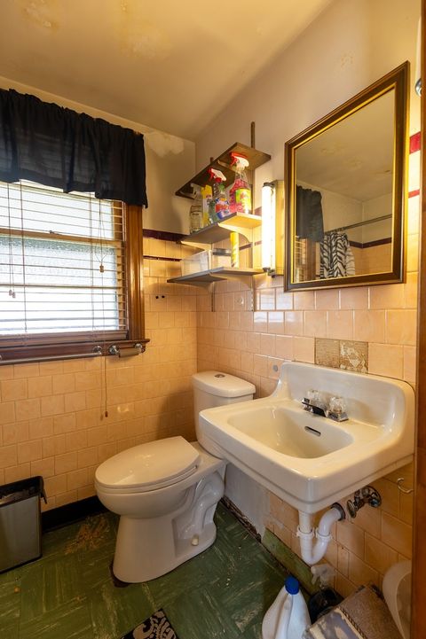 Tiny photo for 2802 Cuyler Avenue, Berwyn, IL 60402 (MLS # 12502244)