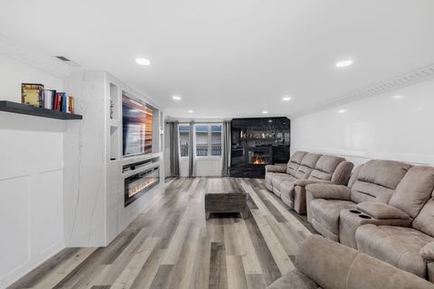 Tiny photo for 4 Waverly Court, Park Forest, IL 60466 (MLS # 12606640)