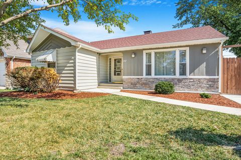 Tiny photo for 7657 Lawler Avenue, Burbank, IL 60459 (MLS # 12487214)