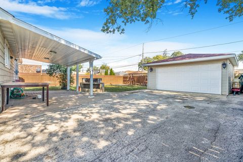 Tiny photo for 7657 Lawler Avenue, Burbank, IL 60459 (MLS # 12487214)
