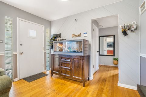 Tiny photo for 7657 Lawler Avenue, Burbank, IL 60459 (MLS # 12487214)