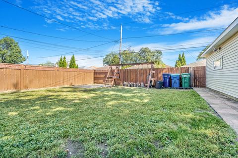 Tiny photo for 7657 Lawler Avenue, Burbank, IL 60459 (MLS # 12487214)