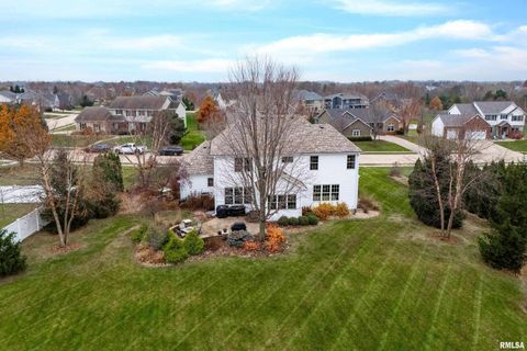 Tiny photo for 5726 New Castle Lane, Bettendorf, IA 52722 (MLS # QC4269849)