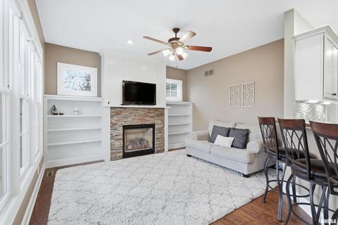 Tiny photo for 5726 New Castle Lane, Bettendorf, IA 52722 (MLS # QC4269849)