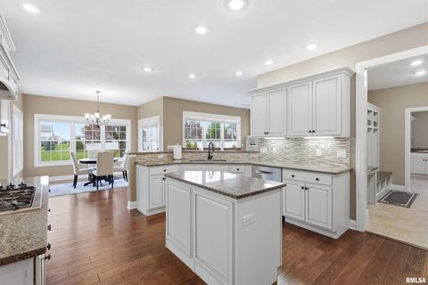 Tiny photo for 5726 New Castle Lane, Bettendorf, IA 52722 (MLS # QC4269849)