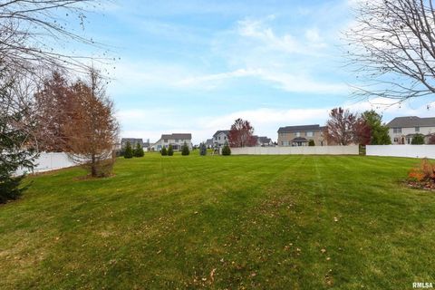 Tiny photo for 5726 New Castle Lane, Bettendorf, IA 52722 (MLS # QC4269849)