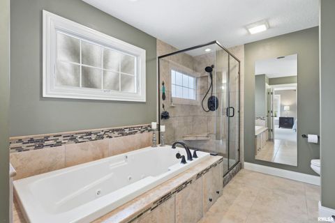 Tiny photo for 5726 New Castle Lane, Bettendorf, IA 52722 (MLS # QC4269849)