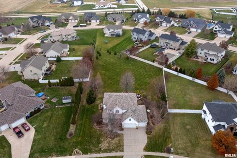 Tiny photo for 5726 New Castle Lane, Bettendorf, IA 52722 (MLS # QC4269849)