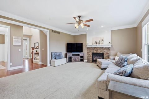 Tiny photo for 5726 New Castle Lane, Bettendorf, IA 52722 (MLS # QC4269849)