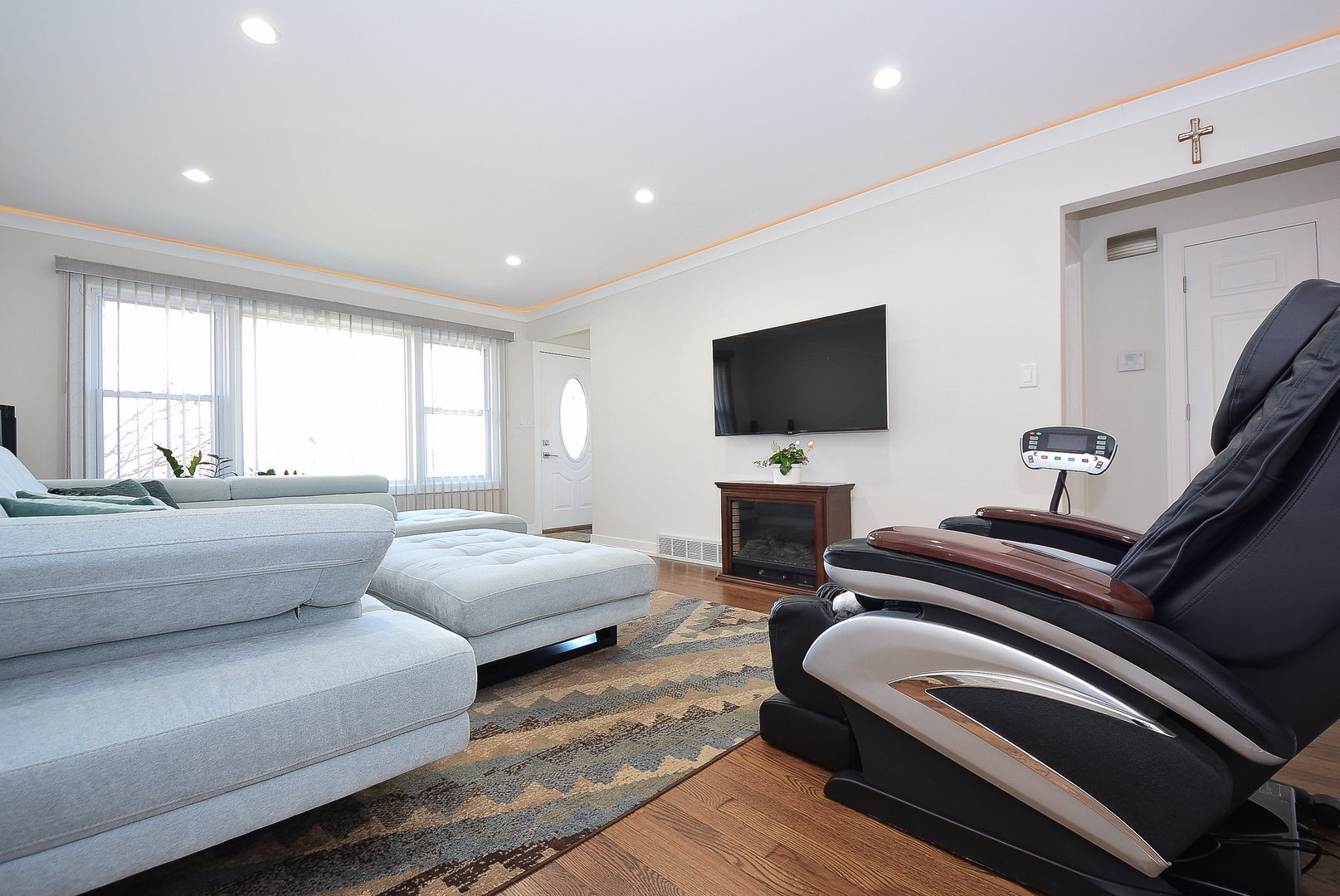 2726 Sarah Street