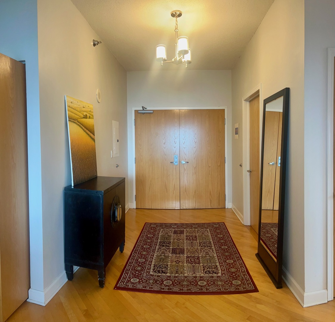 41 E 8th Street 2301
