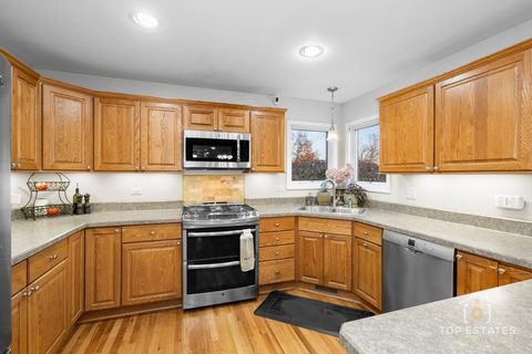 Tiny photo for 2303 Fox Bluff Lane, Spring Grove, IL 60081 (MLS # 12542780)