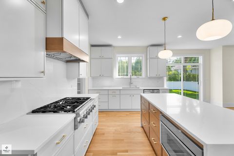 Tiny photo for 705 Glendale Road, Glenview, IL 60025 (MLS # 12520412)