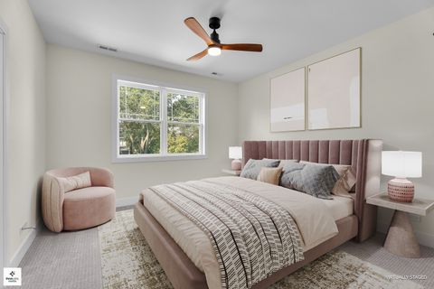 Tiny photo for 705 Glendale Road, Glenview, IL 60025 (MLS # 12520412)