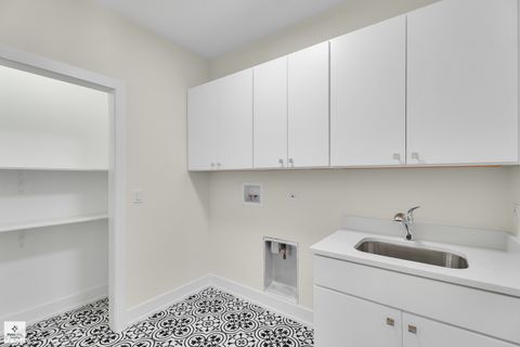 Tiny photo for 705 Glendale Road, Glenview, IL 60025 (MLS # 12520412)