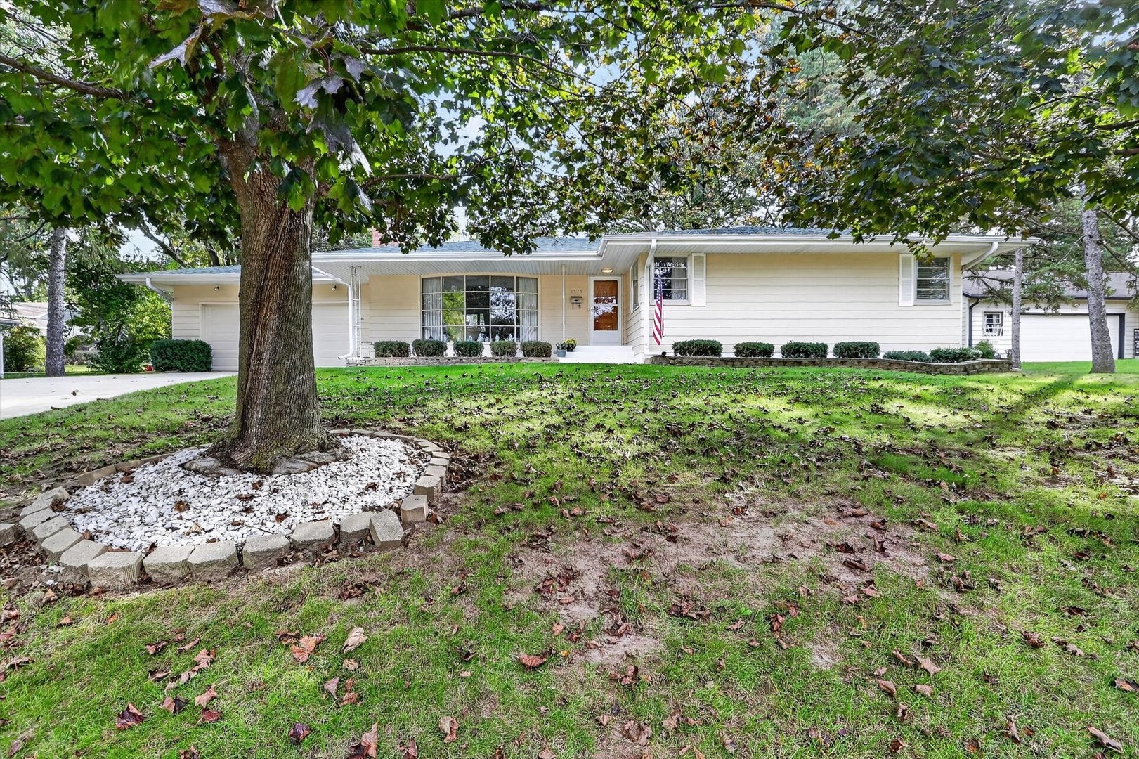 1525 S Harlem Avenue