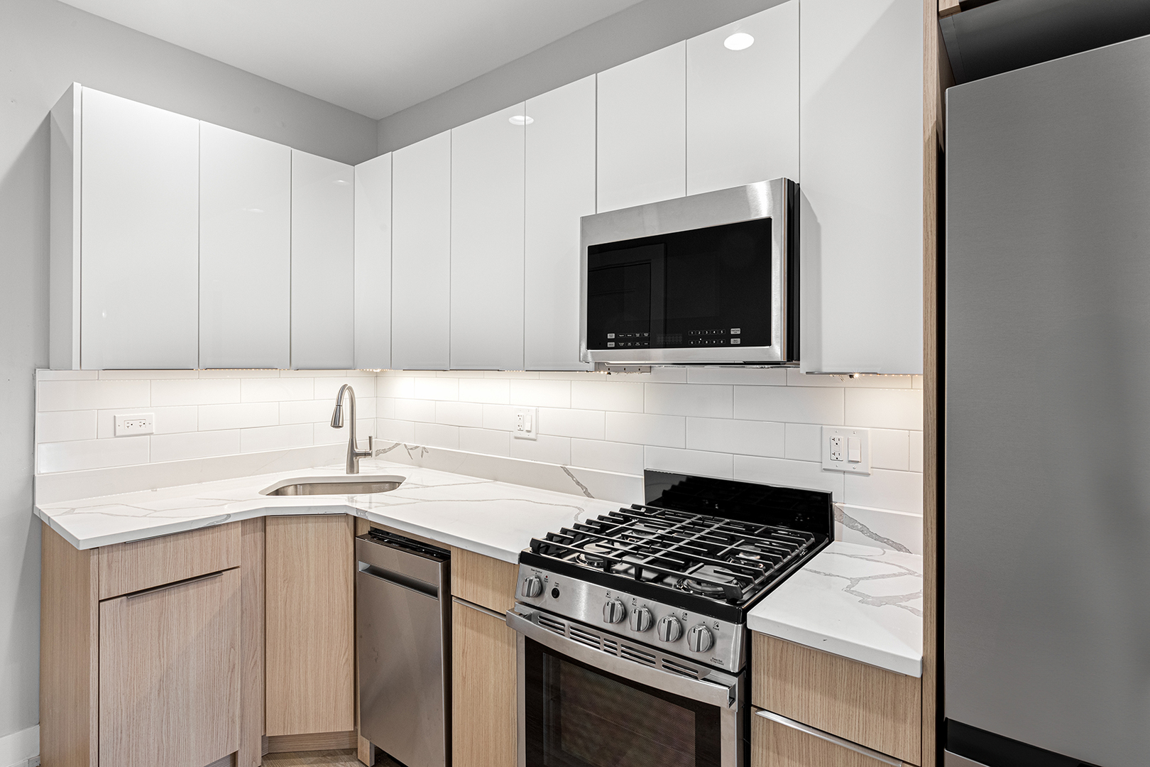 1655 W JONQUIL Terrace 34