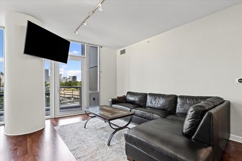 Tiny photo for 1201 S Prairie Avenue #403, Chicago, IL 60605 (MLS # 12452453)