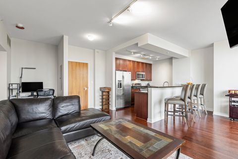 Tiny photo for 1201 S Prairie Avenue #403, Chicago, IL 60605 (MLS # 12452453)