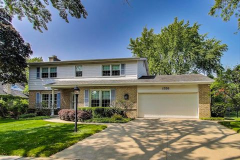 1556 Chapel Court Northbrook IL 60062