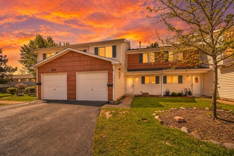 Photo of 526 Alton Court, Carol Stream, IL 60188 (MLS # 12775421)