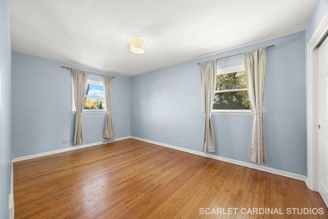 Tiny photo for 153 N Park Boulevard, Glen Ellyn, IL 60137 (MLS # 12511678)