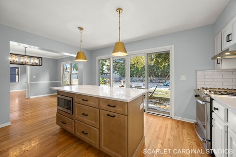 Tiny photo for 153 N Park Boulevard, Glen Ellyn, IL 60137 (MLS # 12511678)