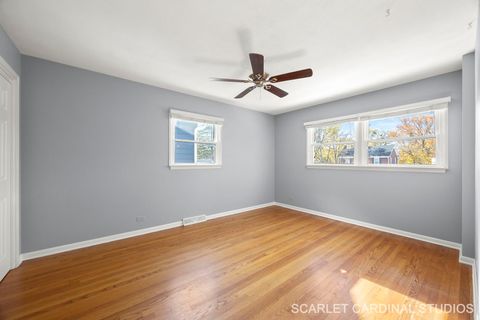 Tiny photo for 153 N Park Boulevard, Glen Ellyn, IL 60137 (MLS # 12511678)