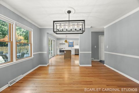 Tiny photo for 153 N Park Boulevard, Glen Ellyn, IL 60137 (MLS # 12511678)