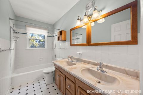 Tiny photo for 153 N Park Boulevard, Glen Ellyn, IL 60137 (MLS # 12511678)