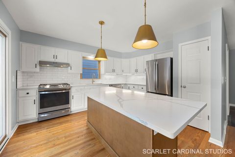 Tiny photo for 153 N Park Boulevard, Glen Ellyn, IL 60137 (MLS # 12511678)