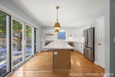 Tiny photo for 153 N Park Boulevard, Glen Ellyn, IL 60137 (MLS # 12511678)