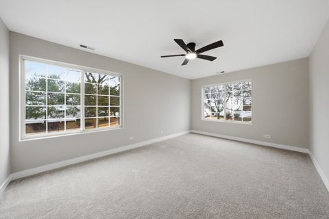 Tiny photo for 402 Trenton Court, Aurora, IL 60504 (MLS # 12588564)