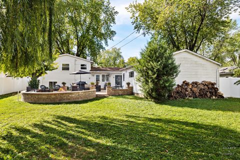 Tiny photo for 36712 N Traer Terrace, Gurnee, IL 60031 (MLS # 12481220)