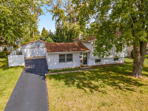 Tiny photo for 36712 N Traer Terrace, Gurnee, IL 60031 (MLS # 12481220)