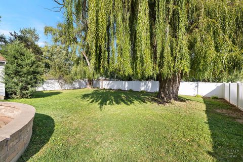 Tiny photo for 36712 N Traer Terrace, Gurnee, IL 60031 (MLS # 12481220)