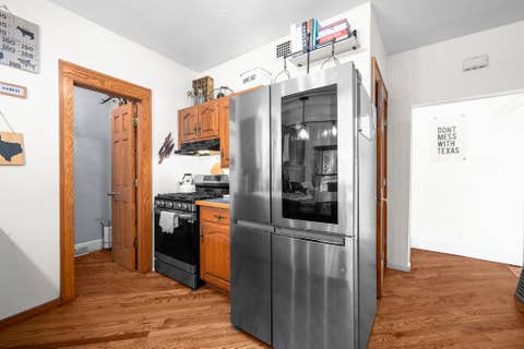 Tiny photo for 332 Forest Road, Davenport, IA 52803 (MLS # 12718036)
