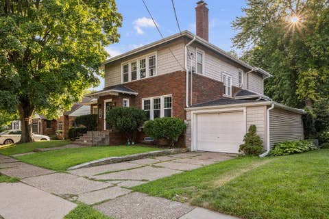Tiny photo for 332 Forest Road, Davenport, IA 52803 (MLS # 12718036)