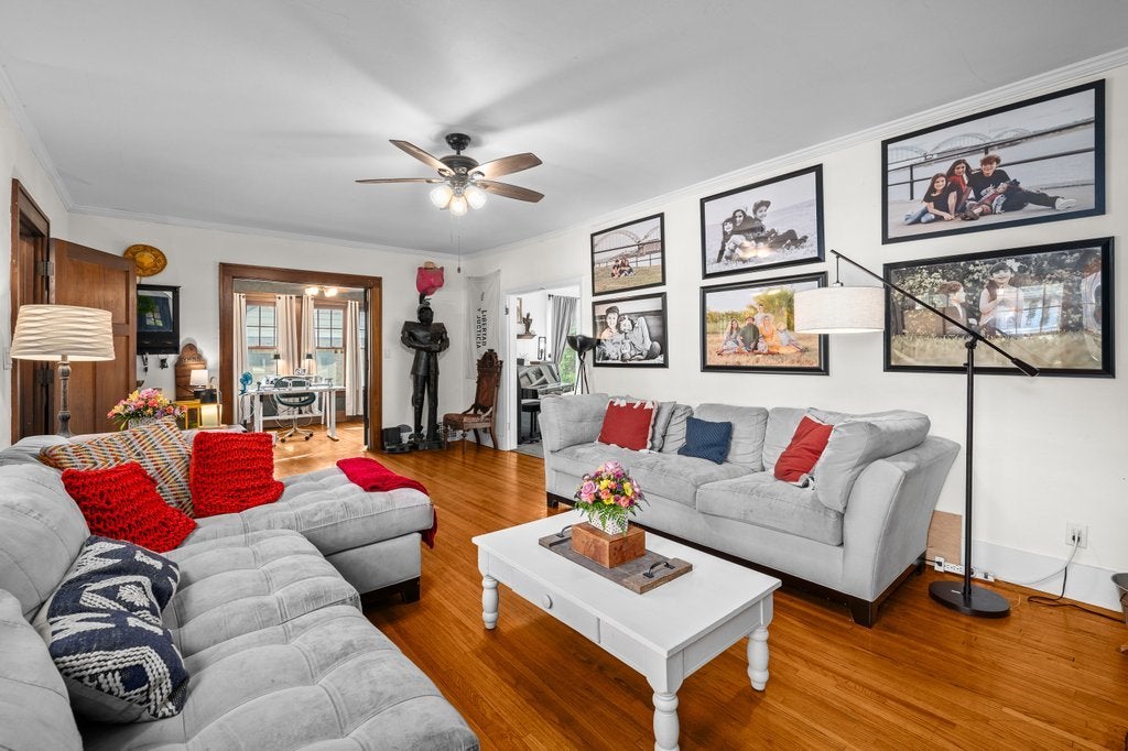 332 Forest Road