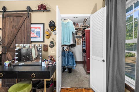 Tiny photo for 332 Forest Road, Davenport, IA 52803 (MLS # 12718036)