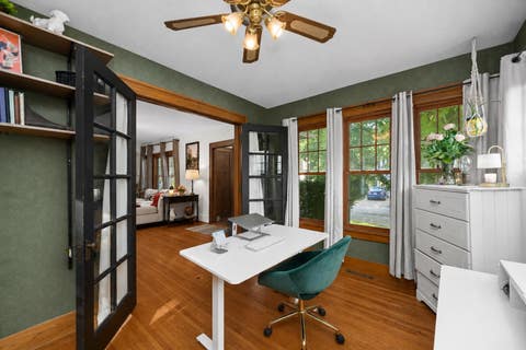 Tiny photo for 332 Forest Road, Davenport, IA 52803 (MLS # 12718036)