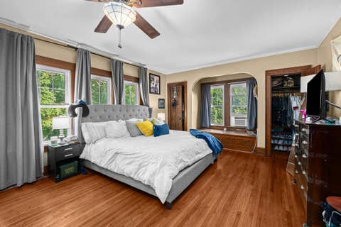 Tiny photo for 332 Forest Road, Davenport, IA 52803 (MLS # 12718036)