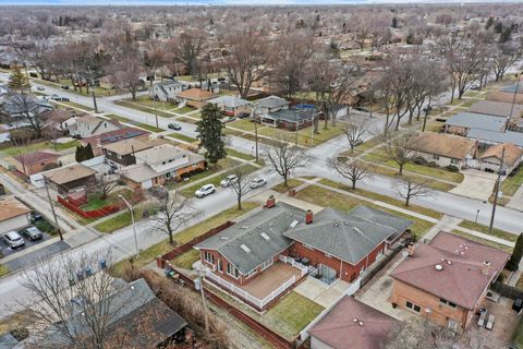 A home in Oak Lawn