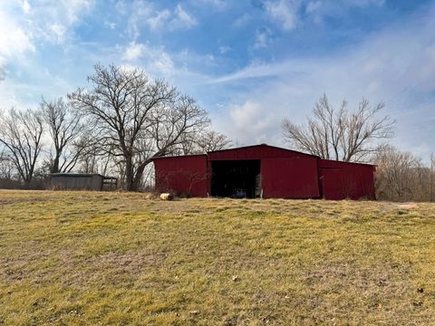 Tiny photo for 320 N Old Marion Road, Goreville, IL 62939 (MLS # 12558203)