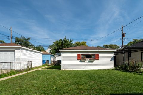 Tiny photo for 4541 N HARDING Avenue, Chicago, IL 60625 (MLS # 12601012)