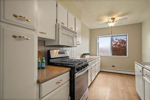 Tiny photo for 1311 S Finley Road #416, Lombard, IL 60148 (MLS # 12490217)