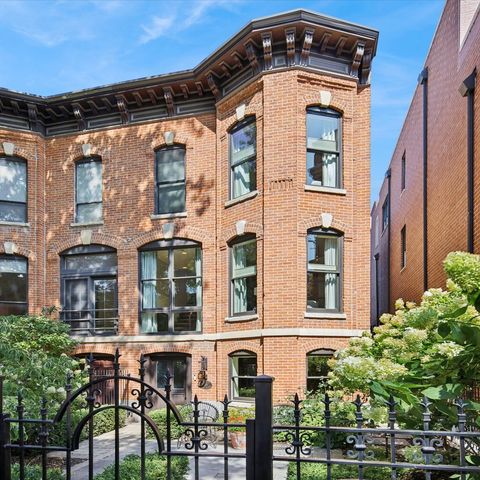 818 W Lill Avenue Chicago IL 60614