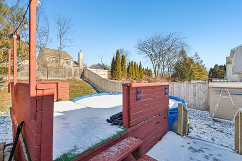 Tiny photo for 148 W Lindsay Drive, Round Lake Beach, IL 60073 (MLS # 12538110)