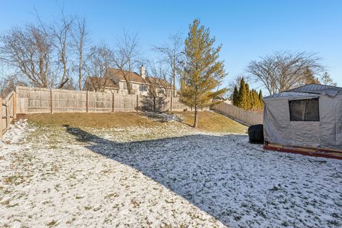 Tiny photo for 148 W Lindsay Drive, Round Lake Beach, IL 60073 (MLS # 12538110)